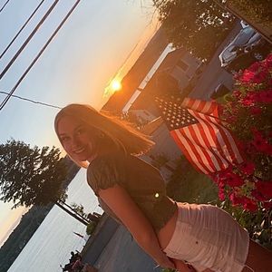 Meet your Posher, Savannah